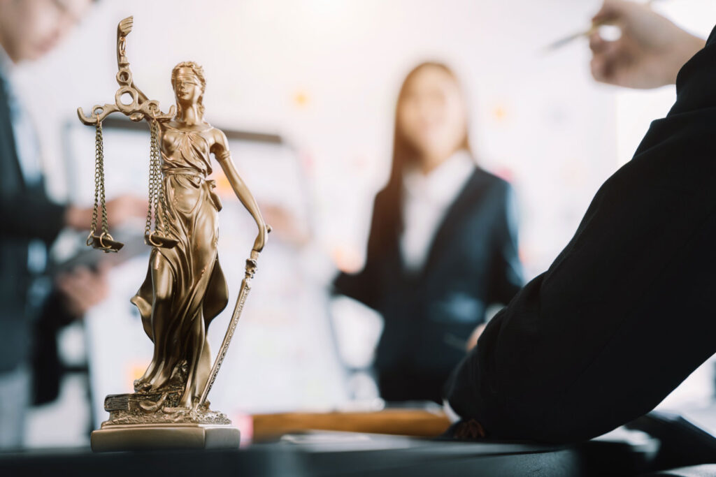 statue of justice with scales and auction hammer 2026 01 07 05 46 05 utc
